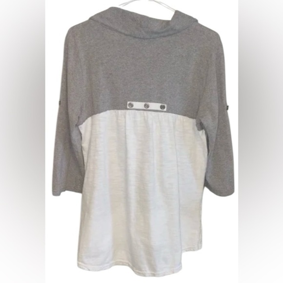 Neon Buddha Gray and White cowl neck Button-Accent Top, size Large - Picture 2 of 3